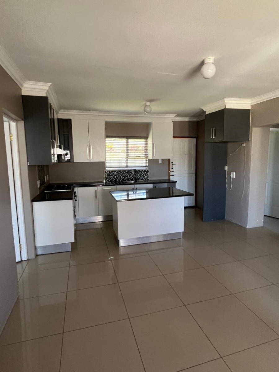 4 Bedroom Property for Sale in Abbotsford Eastern Cape